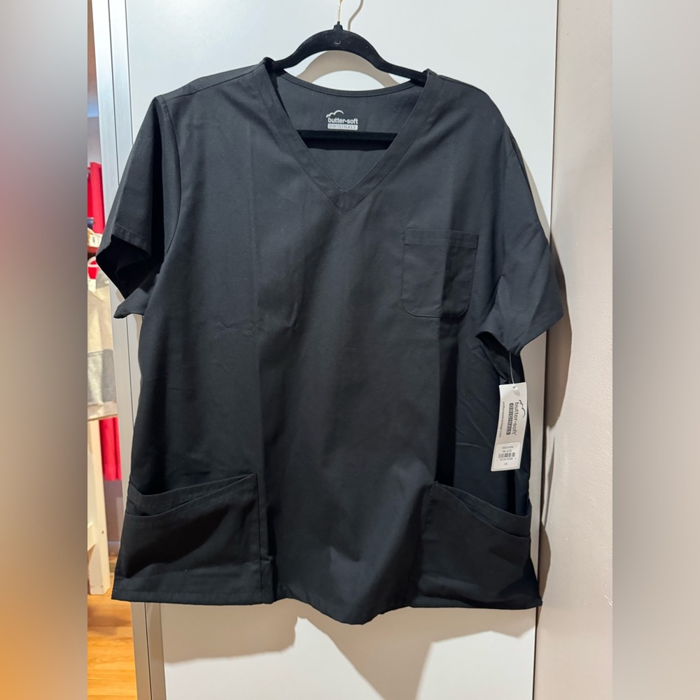 Butter Soft Women's Classic Black V-Neck Short Sleeve Tee Scrub Top